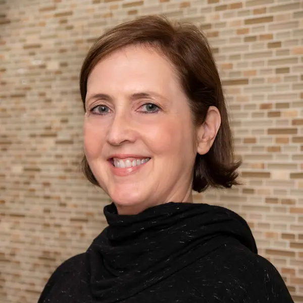 Deborah Badro headshot
